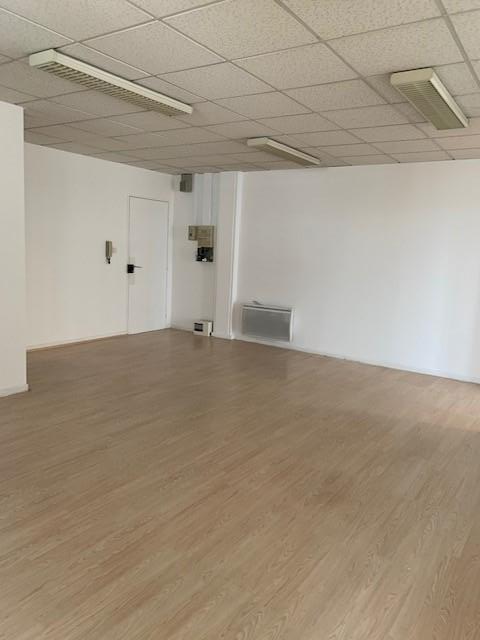 Toulouse,31200,5 Rooms Rooms,Local commercial,999